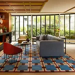 Hotel Avani Museum Quarter - Previously Nh Museum Quarter