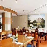 Avani Museum Quarter - Previously Nh Museum Quarter Hotel Amsterdam