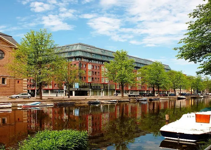 Avani Museum Quarter 4*