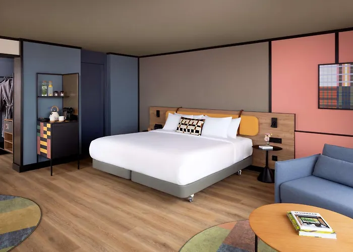 Avani Museum Quarter 4*