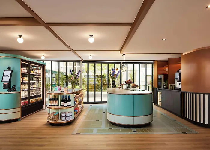 Avani Museum Quarter Hotel