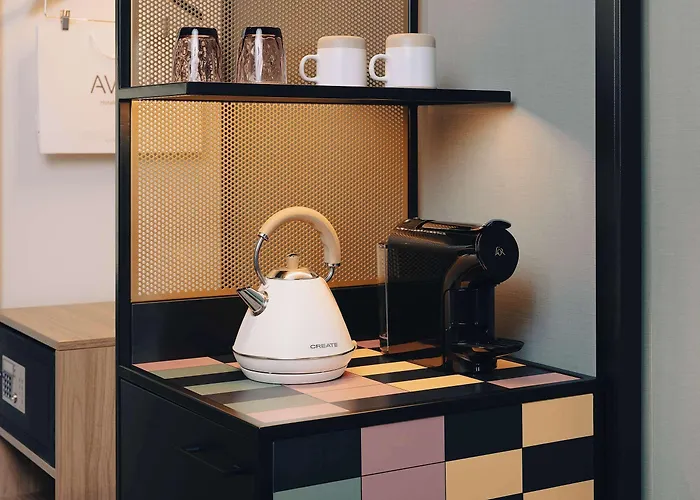 Avani Museum Quarter Hotel 4*