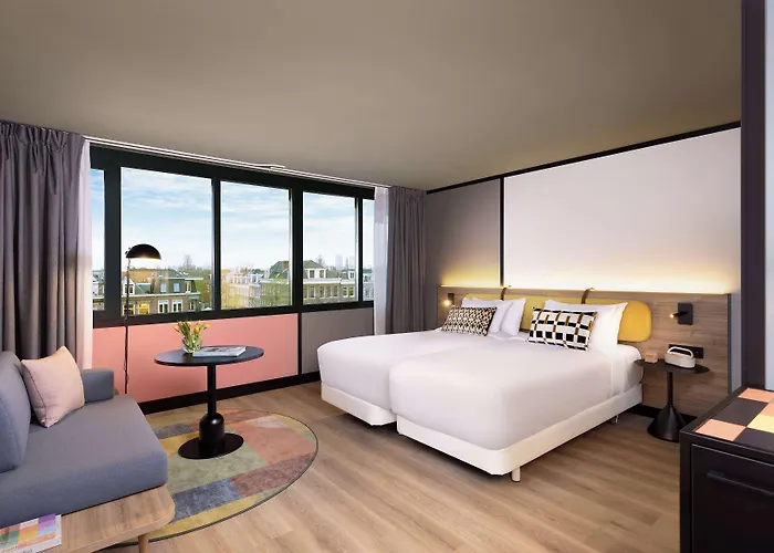 Avani Museum Quarter Hotel 4*