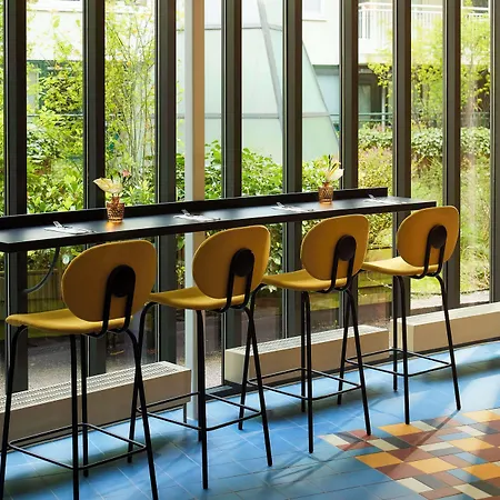 Avani Museum Quarter Hotel 4*