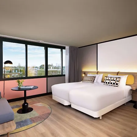 Avani Museum Quarter Hotel 4*