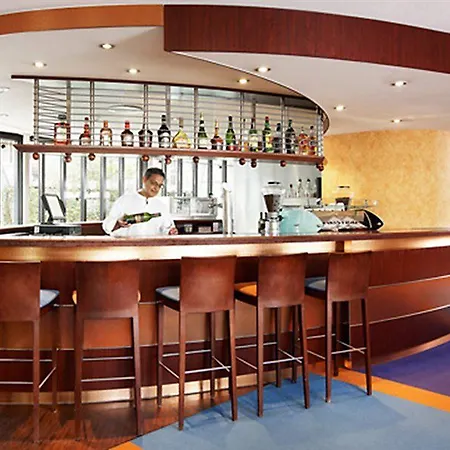 Hotell Avani Museum Quarter - Previously Nh Museum Quarter 4*